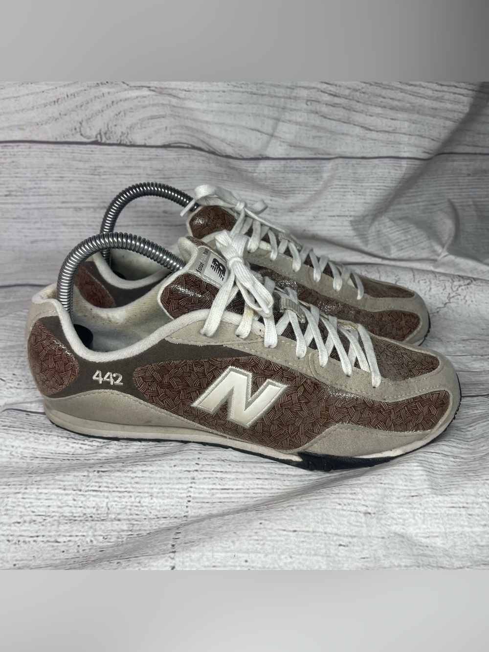 New Balance 442 Women’s 8 Brown Grey Shoes